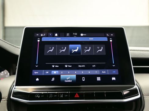 Used 2022 Jeep Compass Limited w/ Sun and Sound Group image 19