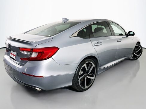 Used 2018 Honda Accord Sport image 14