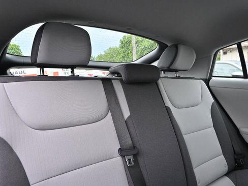 Used 2020 Hyundai Ioniq Blue FWD image 32