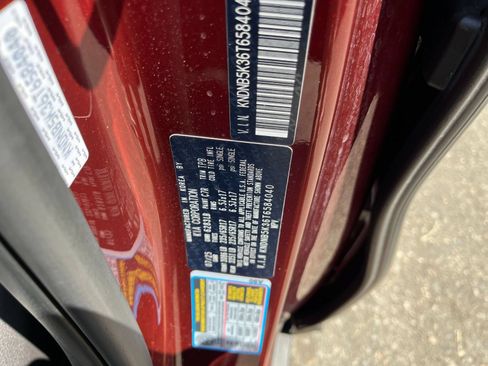 Used 2026 Kia Carnival FWD image 31