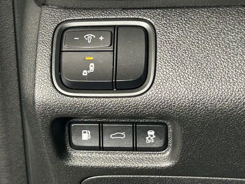 Used 2018 Kia Optima LX w/ 17" Alloy Wheels Package image 20