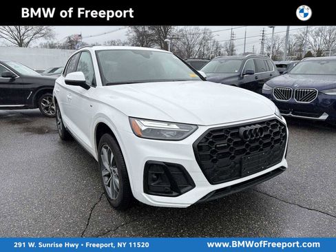 Used 2024 Audi Q5 2.0T Premium image 1