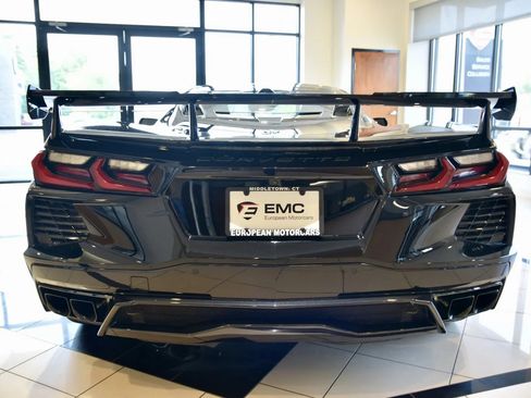 Used 2025 Chevrolet Corvette Stingray Coupe w/ 1LT RWD image 5