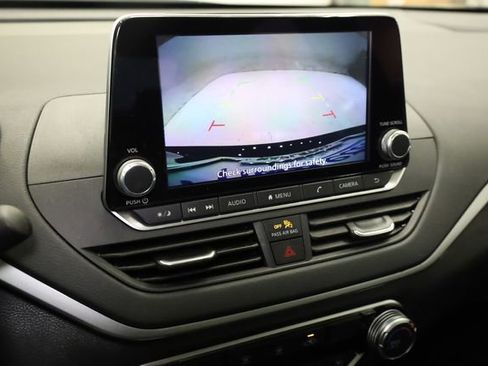 Used 2025 Nissan Altima 2.5 S image 21