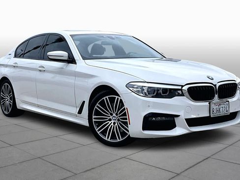 Used 2019 BMW 530e w/ M Sport Package image 2