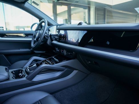 New 2026 Porsche Cayenne E-Hybrid image 33