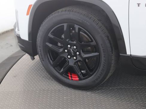 Used 2023 Chevrolet Traverse Premier w/ Redline Edition AWD/4WD image 13