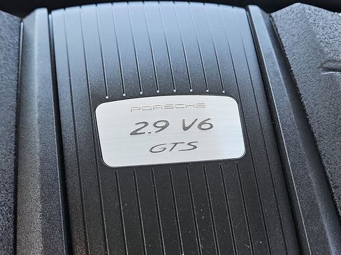 Used 2023 Porsche Macan GTS AWD/4WD image 9