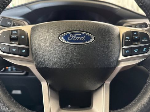 Used 2024 Ford Explorer XLT w/ Equipment Group 202A AWD/4WD image 24
