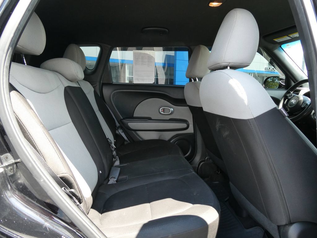 Used 2016 Kia Soul FWD image 15