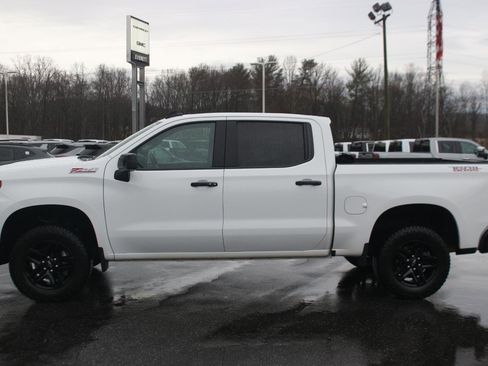 Used 2021 Chevrolet Silverado 1500 LT Trail Boss w/ Convenience Package II image 4