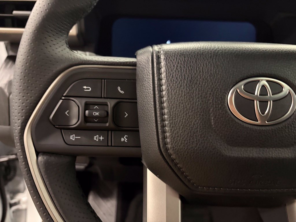 Used 2026 Toyota 4Runner Platinum AWD/4WD image 27