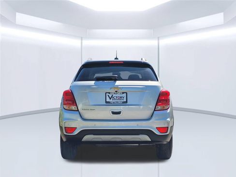 Used 2022 Chevrolet Trax LT w/ Driver Confidence Package AWD/4WD image 6