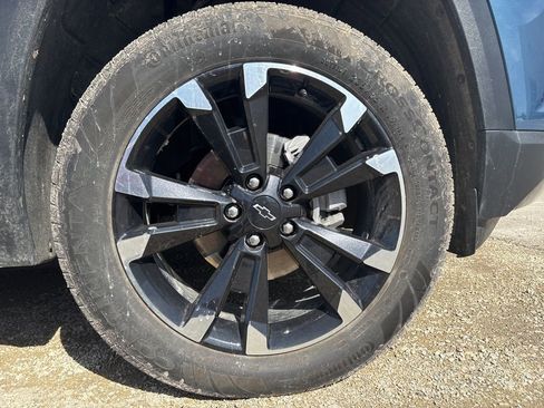 Certified 2025 Chevrolet Equinox RS FWD image 28
