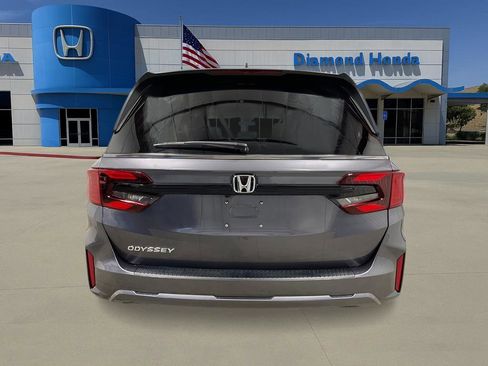 New 2026 Honda Odyssey EX-L image 4