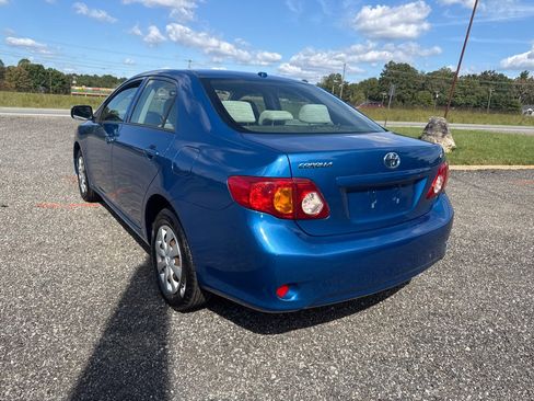 Used 2010 Toyota Corolla LE image 10