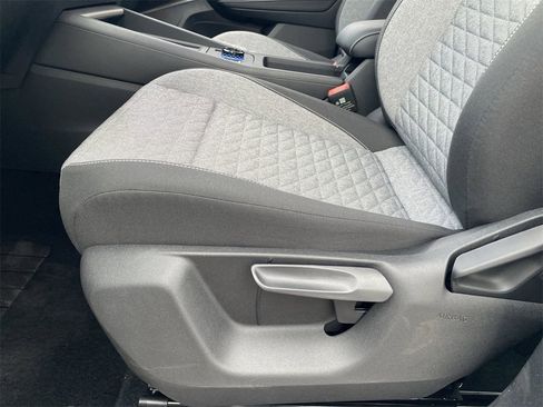 New 2025 Volkswagen Tiguan S image 16