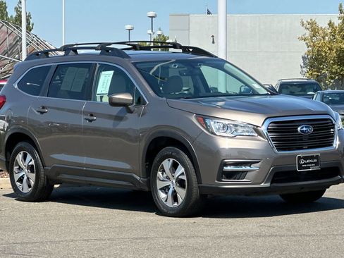 Used 2021 Subaru Ascent Premium w/ Convenience Package image 5
