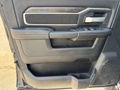 Used 2024 RAM 2500 Big Horn w/ Bed Utility Group image 10