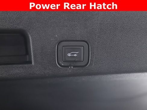 Used 2025 GMC Acadia AT4 w/ LPO, Floor Liner Package AWD/4WD image 29