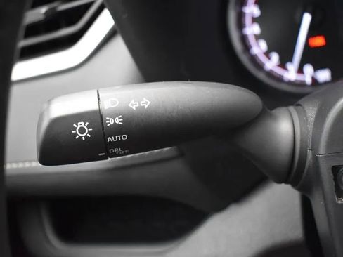 Used 2025 Toyota RAV4 XLE w/ Weather Package image 25