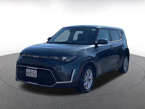 Used 2025 Kia Soul LX w/ LX Technology Package image 7