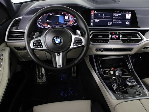 Used 2021 BMW X7 M50i AWD/4WD image 6