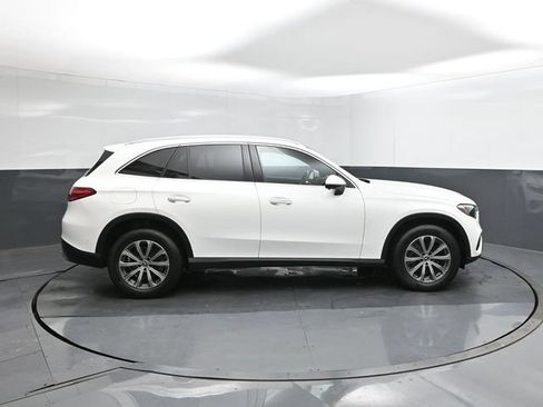 Used 2024 Mercedes-Benz GLC 300 image 11