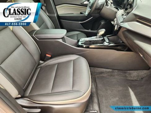 Used 2025 Chevrolet Trax ACTIV w/ Driver Confidence Package FWD image 15