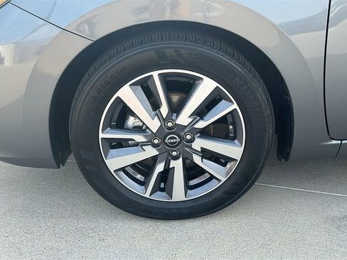 Used 2025 Nissan Versa SV FWD image 6