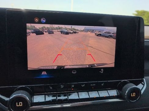 Used 2026 Chevrolet Colorado Trail Boss AWD/4WD image 31