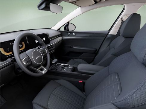 New 2026 Kia K5 LXS FWD image 13