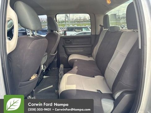 Used 2016 RAM 3500 Tradesman w/ Chrome Appearance Group AWD/4WD image 10