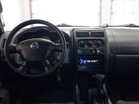 Used 2004 Nissan Frontier XE w/ (PWR) Pwr Pkg image 11