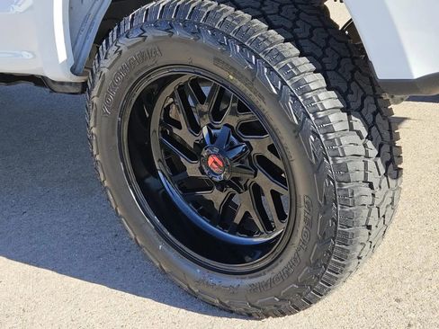 Used 2021 Ford F250 XL w/ STX Appearance Package image 7