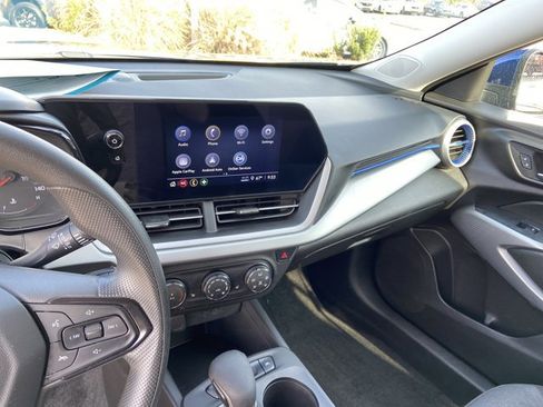 Used 2024 Chevrolet Trax LS w/ LS Convenience Package image 22