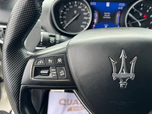 Used 2019 Maserati Levante S GranSport image 22