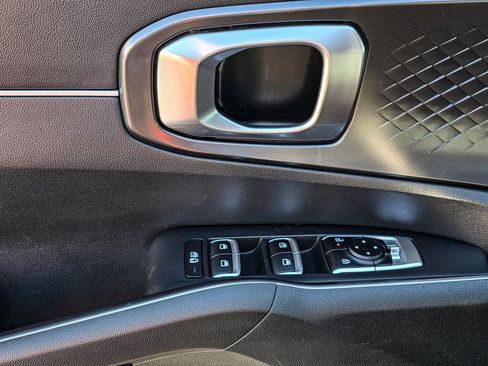 Used 2022 INFINITI QX50 Sensory w/ Cargo Package image 12