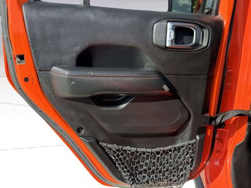 Used 2018 Jeep Wrangler Unlimited Rubicon AWD/4WD image 43