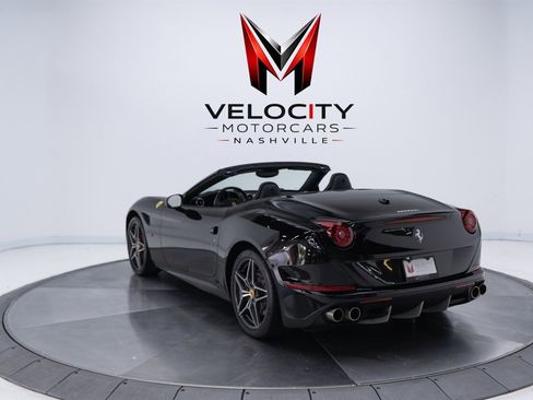 Used 2017 Ferrari California T RWD image 16