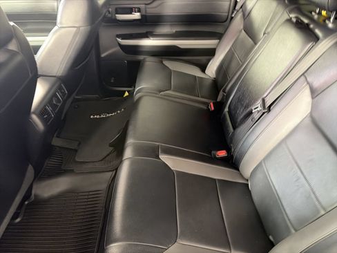 Used 2018 Toyota Tundra Limited w/ Limited Premium Package AWD/4WD image 23