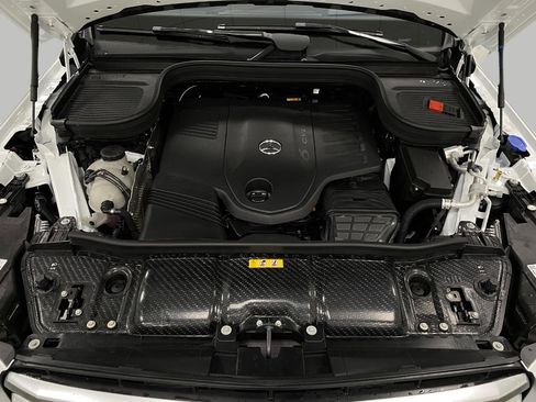 New 2026 Mercedes-Benz GLS 450 4MATIC image 9