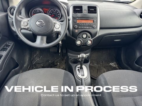 Used 2014 Nissan Versa SV w/ Convenience Package image 10