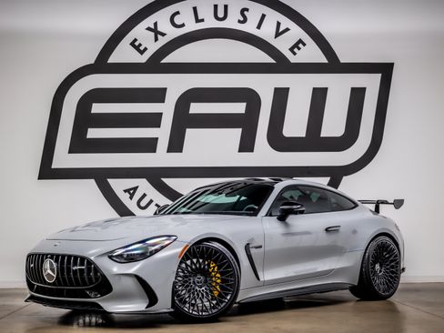 Used 2025 Mercedes-Benz AMG GT 63 image 1