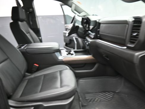 Used 2025 Chevrolet Silverado 2500 LT w/ All Star Edition AWD/4WD image 19