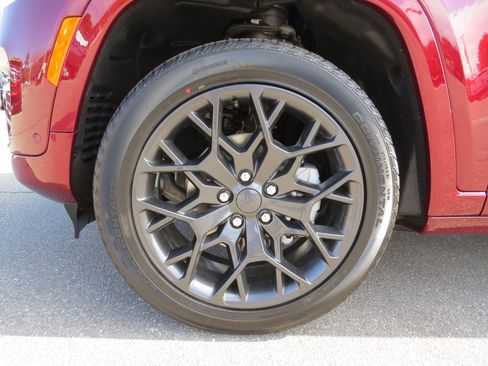 New 2025 Jeep Grand Cherokee Summit w/ Obsidian Package image 12