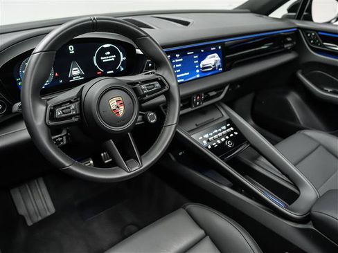 Used 2025 Porsche Macan 4S Electric AWD/4WD image 12