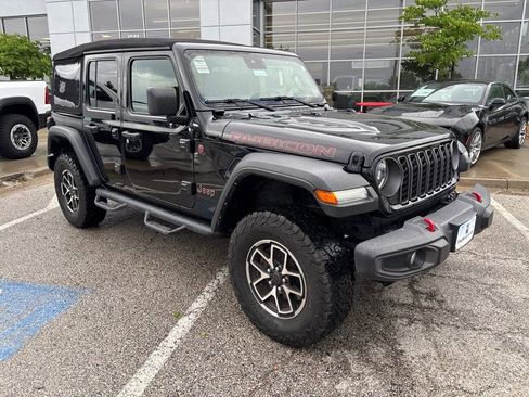 Used 2024 Jeep Wrangler Unlimited Rubicon AWD/4WD image 6