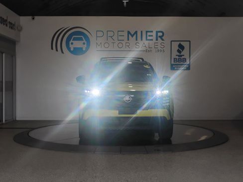 Used 2025 Nissan Kicks SR w/ Illumination Package image 85