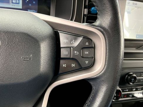 Used 2022 Ford Bronco Black Diamond image 17